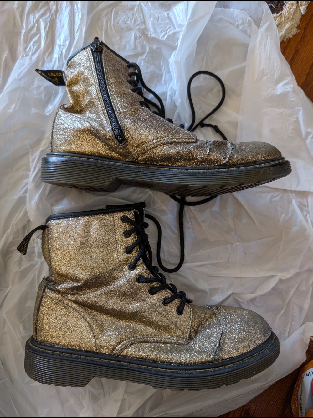Dr. Martens 1460 Pascal Metallic Gold Iridescent Crackle Boots Women's Size 6